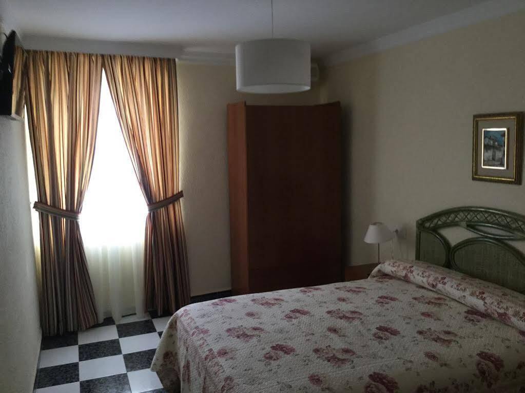 Hostal Plaza Damasco Almuñécar Zewnętrze zdjęcie
